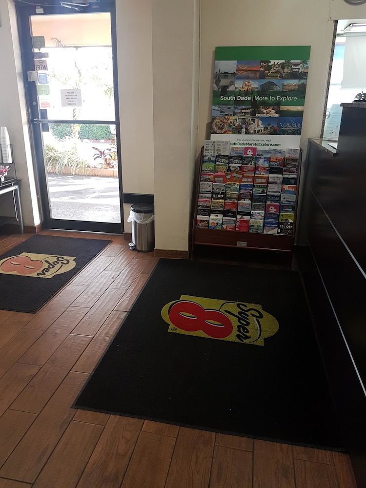 Super 8 by Wyndham Homestead Florida City Gateway to Keys 2