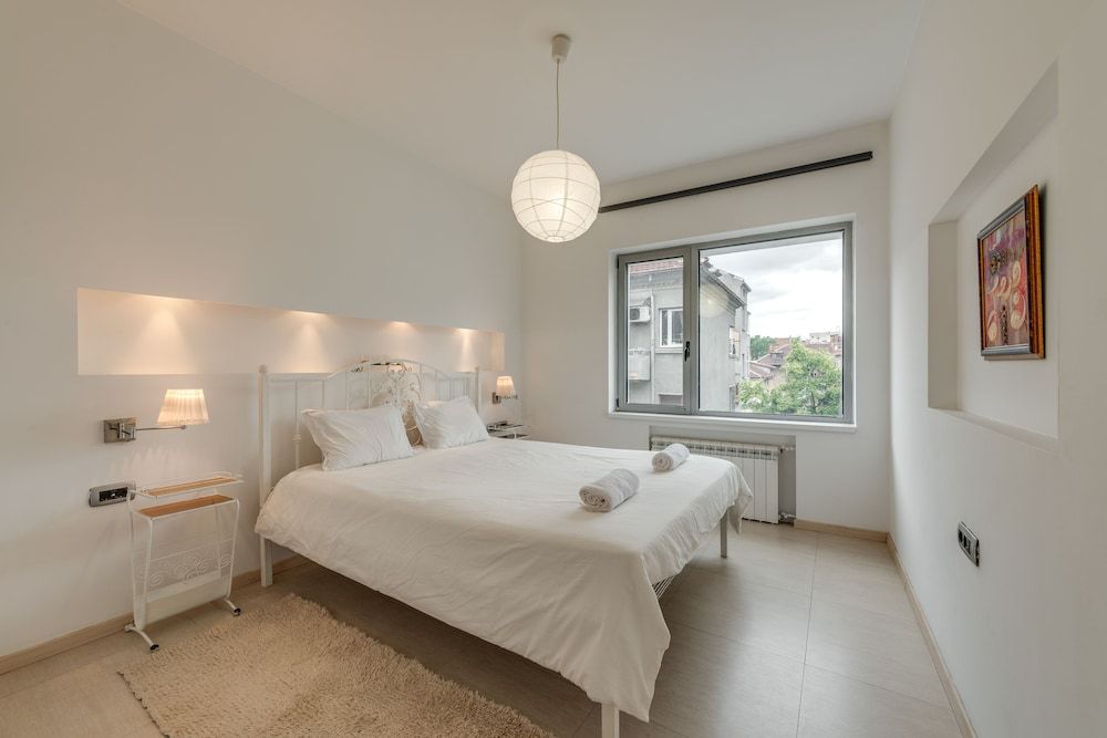 Top Centre Apartment Next to "vitosha Boulevard" 1