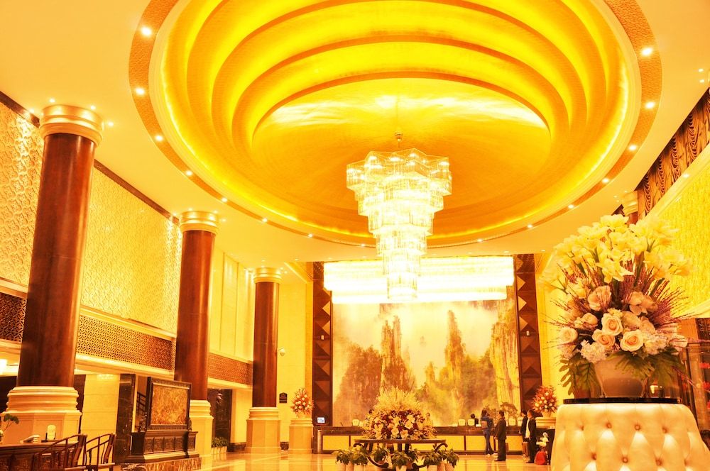 Best Western Plus Grand Hotel Zhangjiajie 1