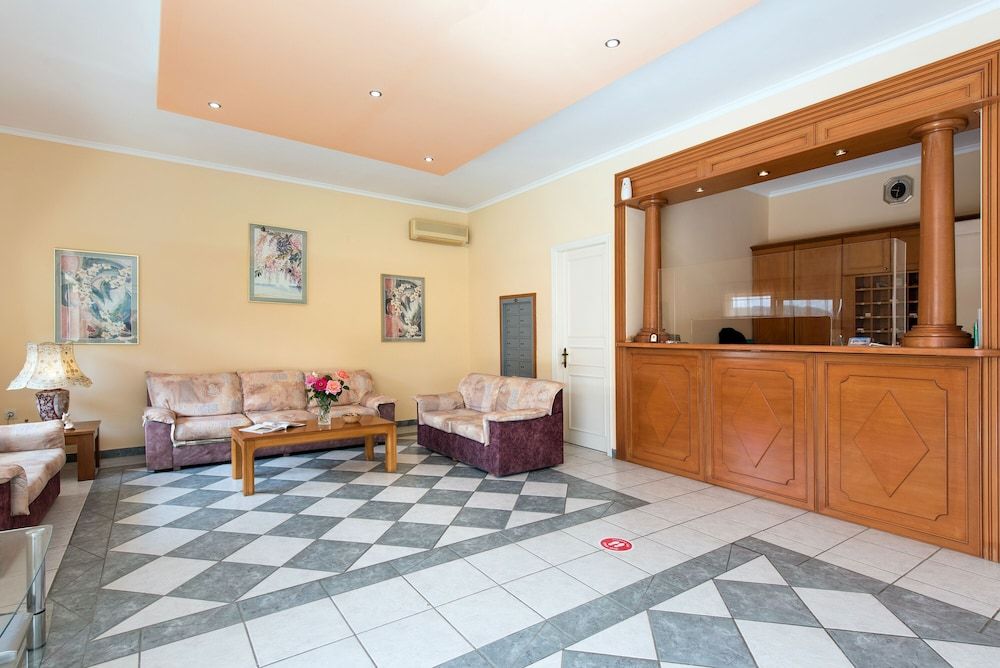 Eriva Hotel 2