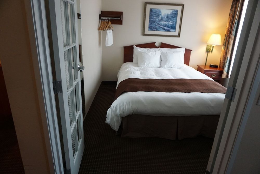 River Hills Hotel- Mankato 2