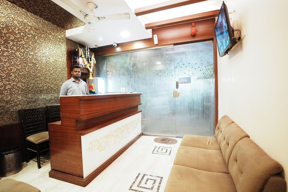 Collection O Airport Metro Andheri East 2