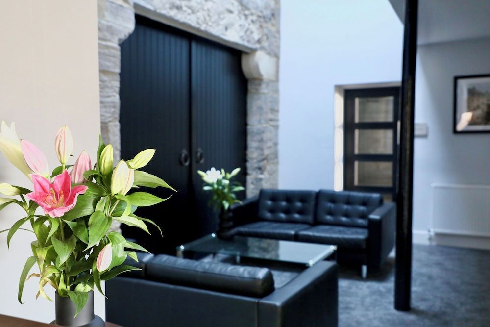The Abbots Boutique Hotel 2