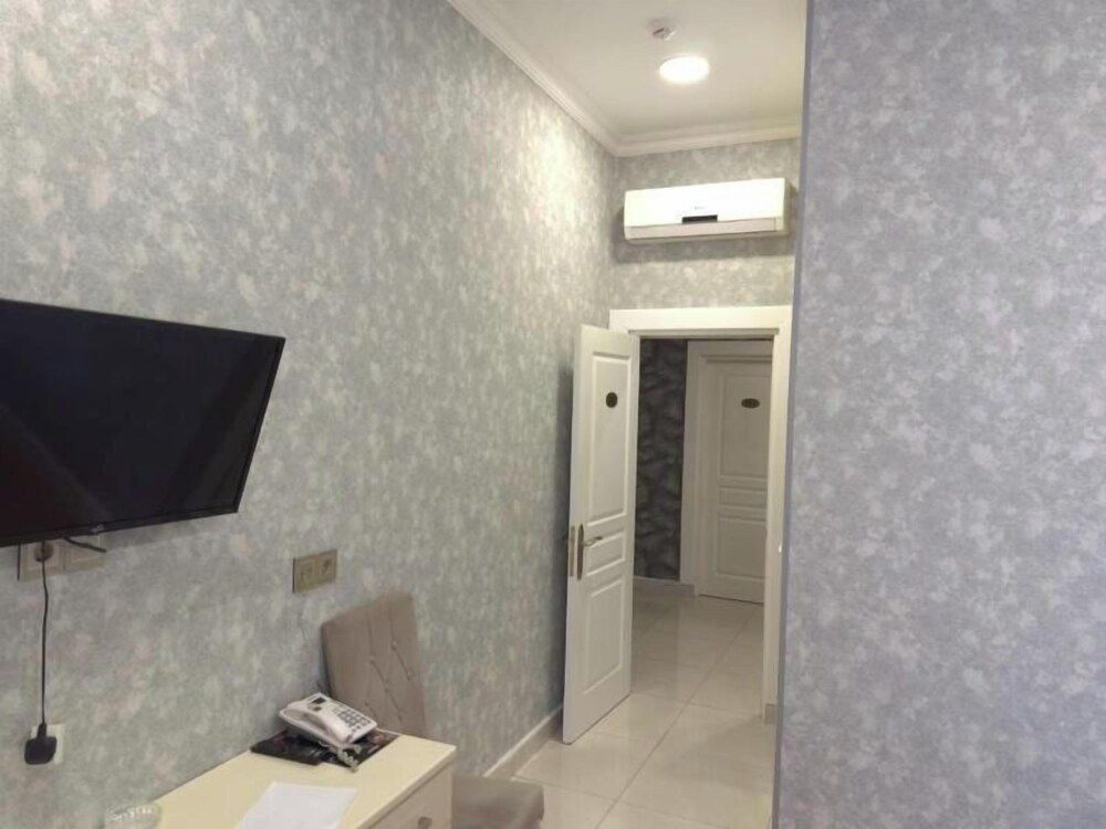 Eleon Hotel 2