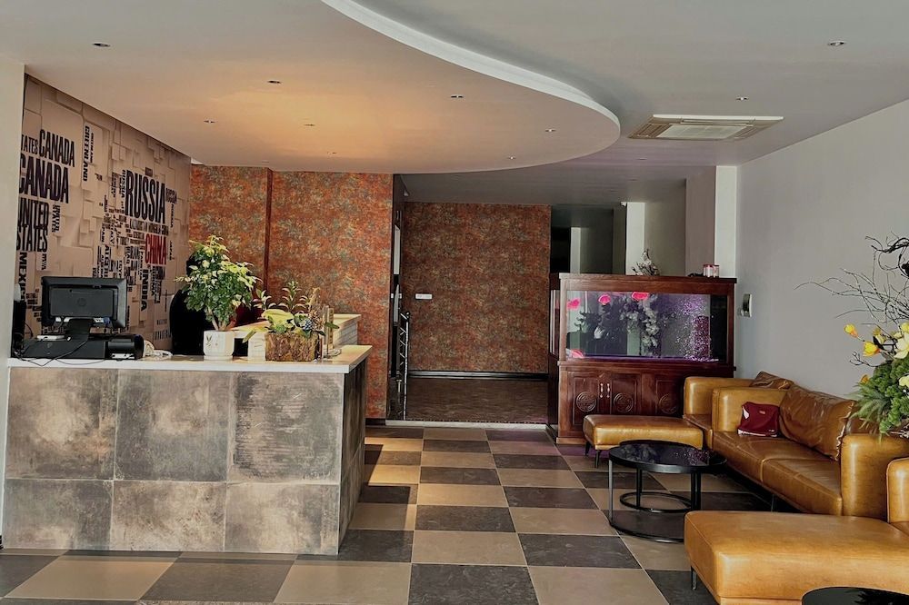 Westlake Suites Xuan Dieu 2
