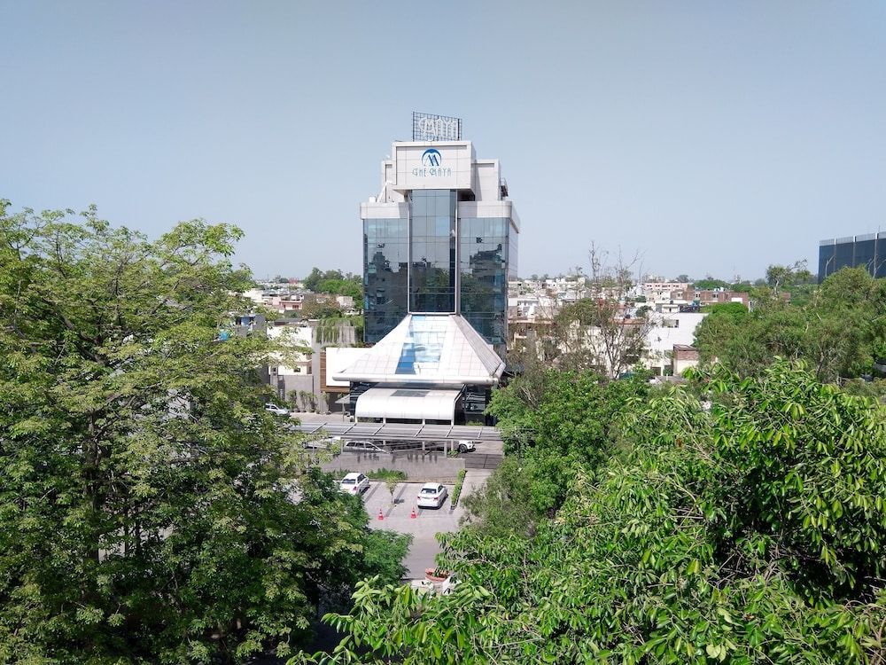 The Maya Hotel 1