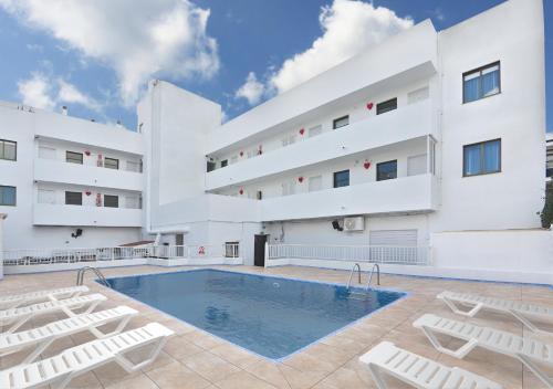 All Suite Ibiza Aparthotel 1