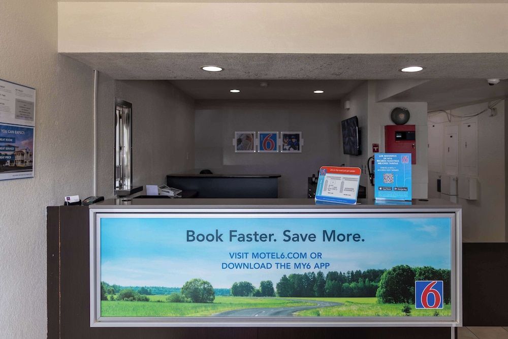 Motel 6-Lufkin, TX 2