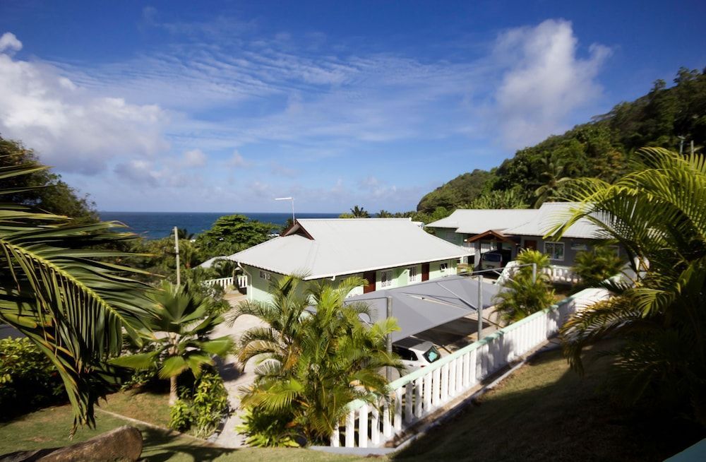 Surfers Beach Self Catering Chalets 1