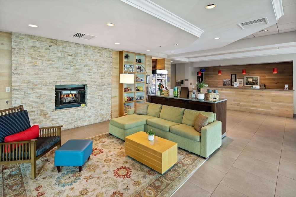 Country Inn & Suites by Radisson, San Diego North, CA 2