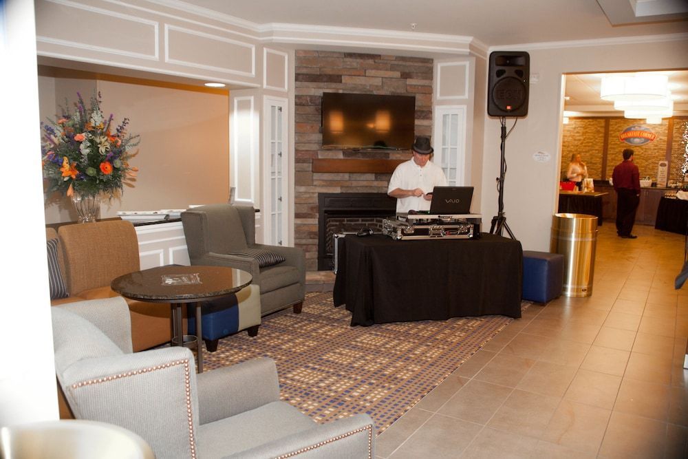 Baymont by Wyndham Erie 2