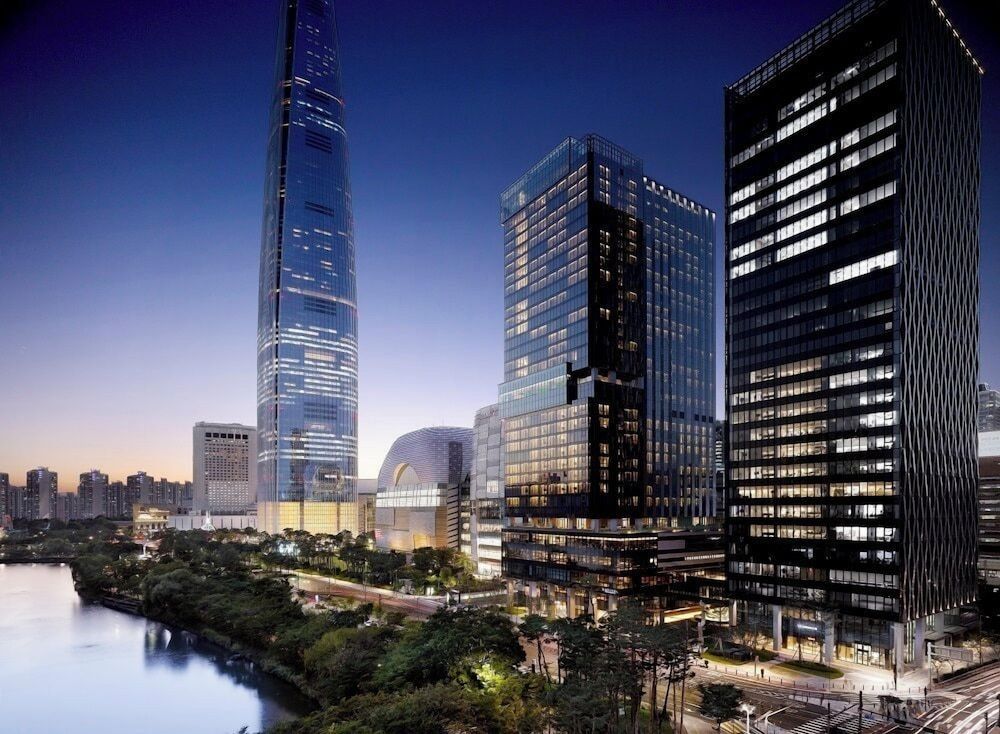 Sofitel Ambassador Seoul Hotel & Serviced Residences 1