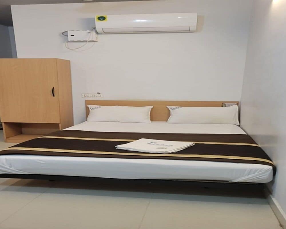 HOTEL I PLAZA 2