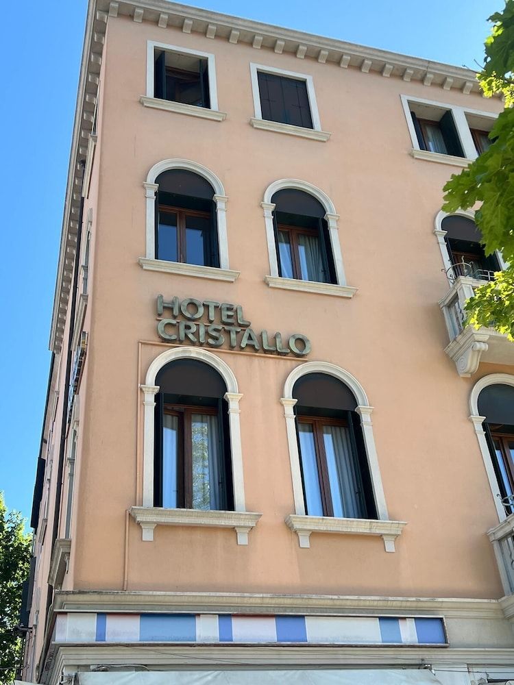 Hotel Cristallo 1