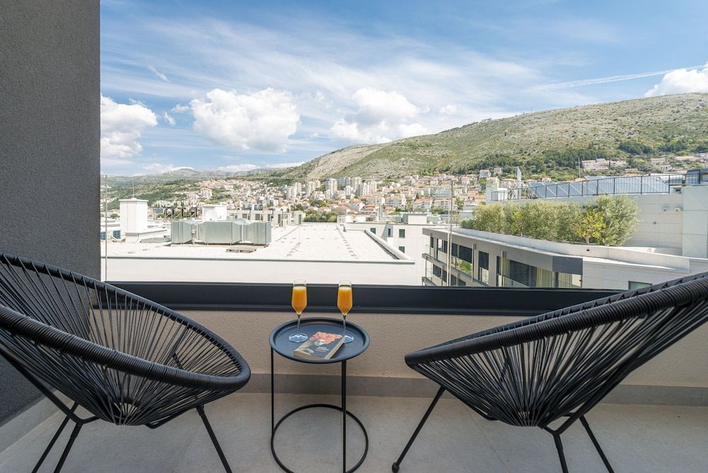 City Residences 1