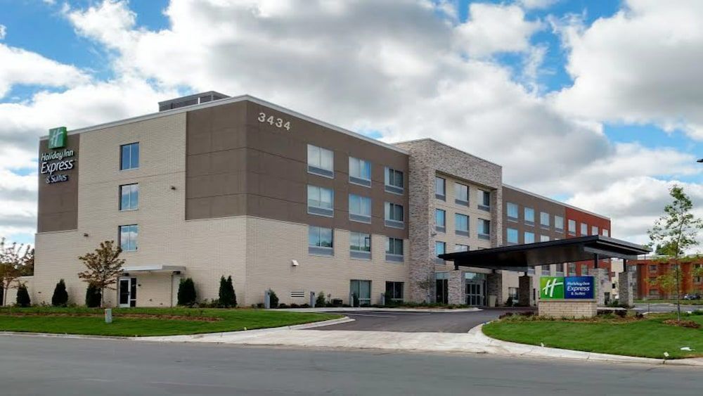 Holiday Inn Express & Suites Eagan - Minneapolis Area by IHG 1