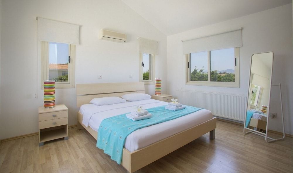 Soothing Sunset Villa, 200m to the Beach 2