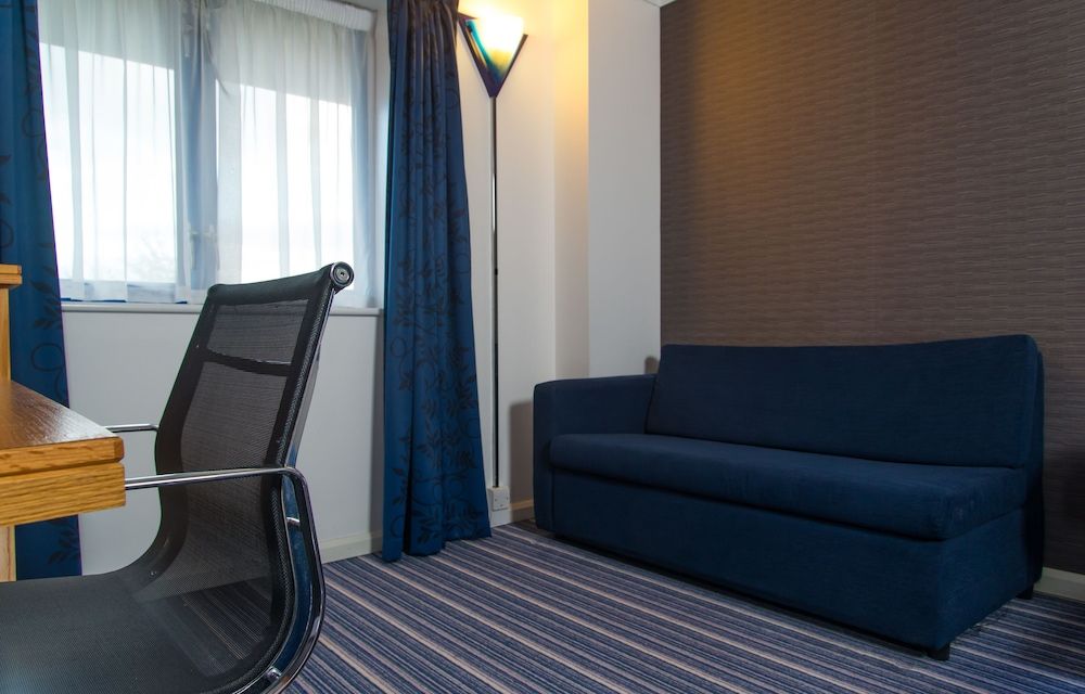 Holiday Inn Express LONDON CHINGFORD-NTH CIRCULAR by IHG 2