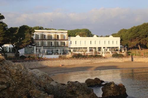 Hostal Empúries 2