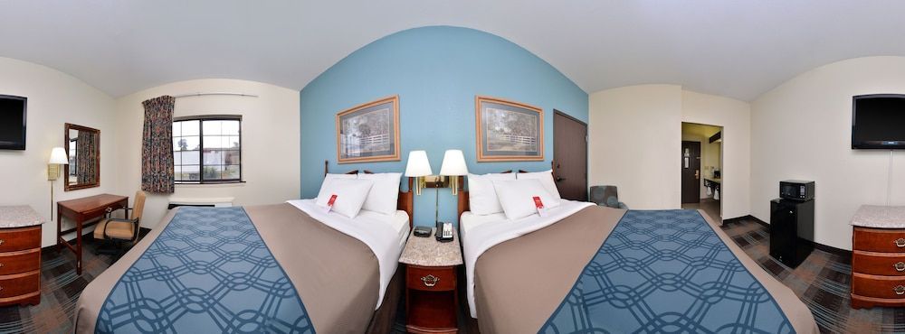 Econo Lodge Inn & Suites Shelbyville 2