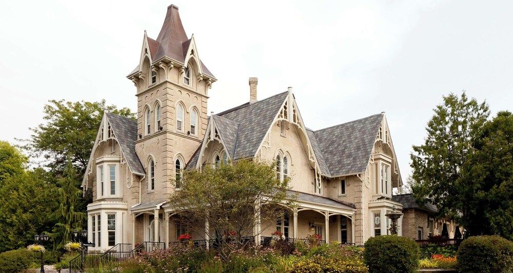 Elm Hurst Inn & Spa, WorldHotels Crafted 1