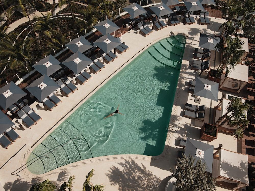 Four Seasons Hotel and Residences Fort Lauderdale 1