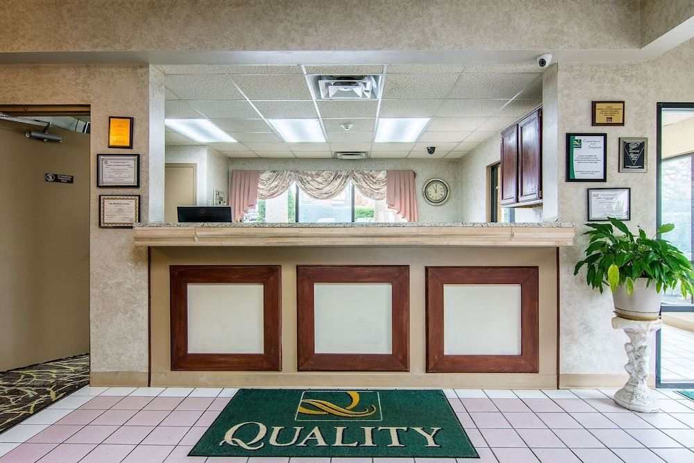 Quality Inn Oakwood - Gainesville 2