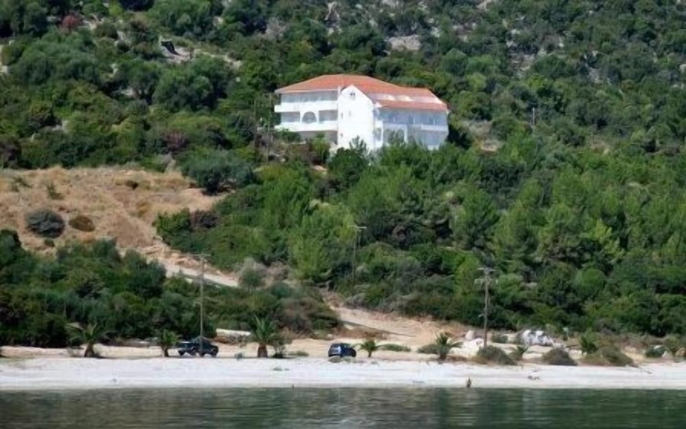 Filoxenia Hotel & Apartments 1