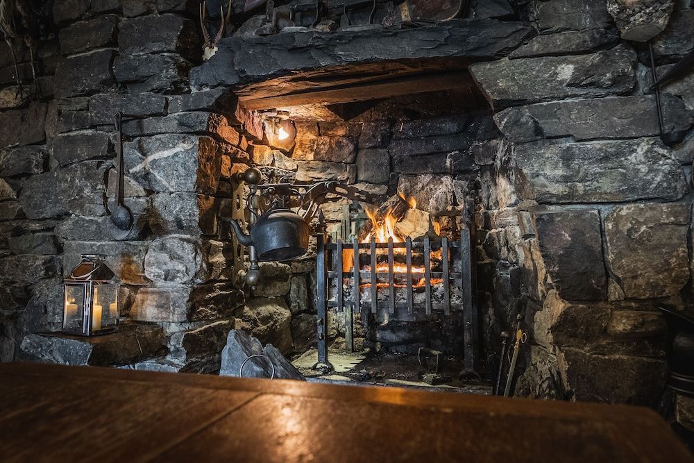 Oak Tree Inn 2