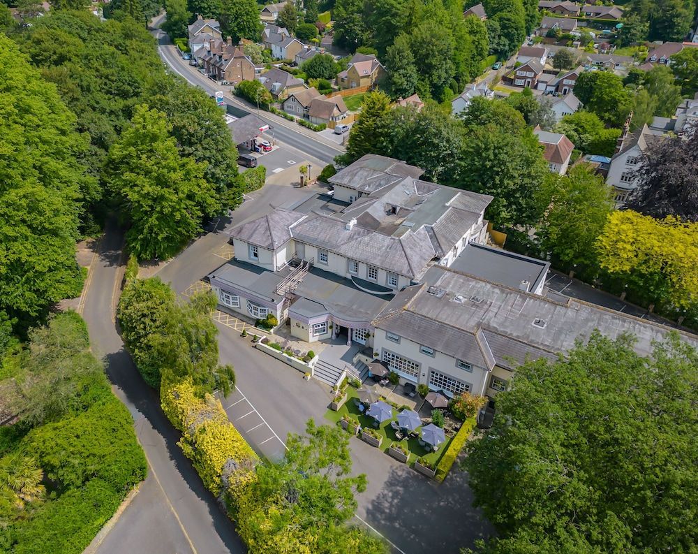Reigate Manor Hotel 1