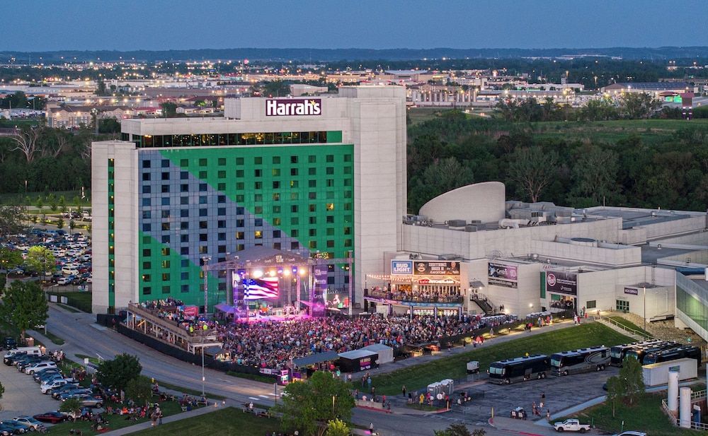 Harrah's Council Bluffs Hotel & Casino - A Caesars Rewards Destination 1
