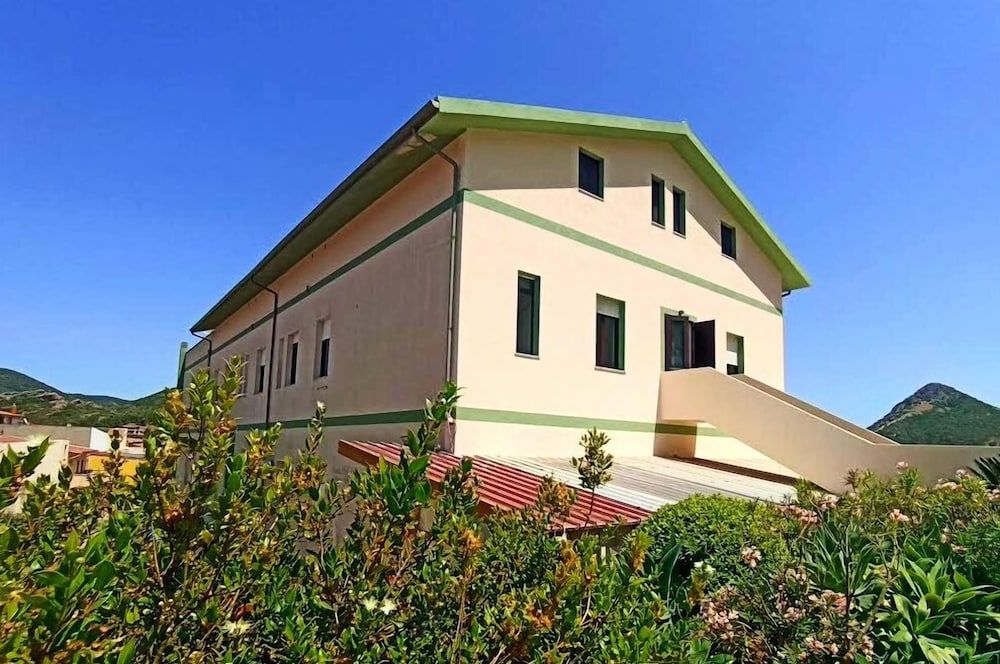 Ostello Brebei Niedda - Base Camp Outdoor & View 1