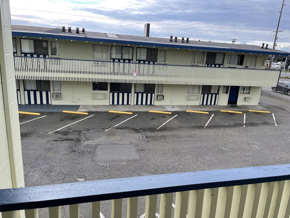 Royal A Motel 1