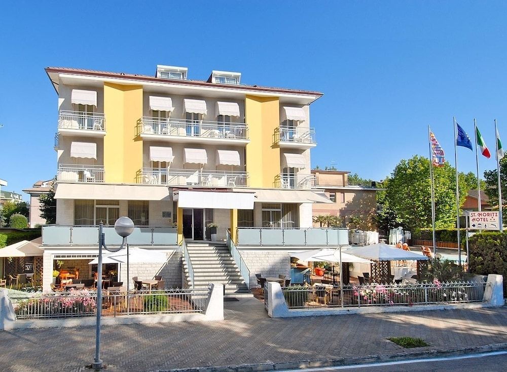 Hotel St. Moritz 1