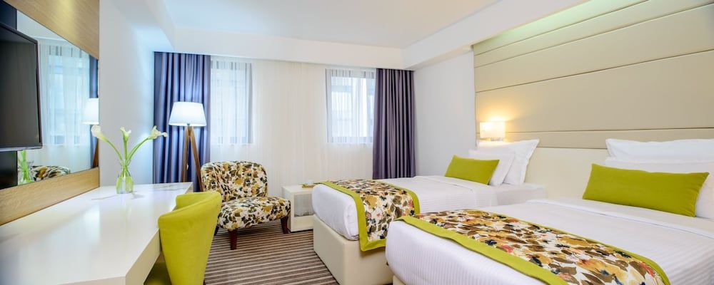 Hotel Festival 1