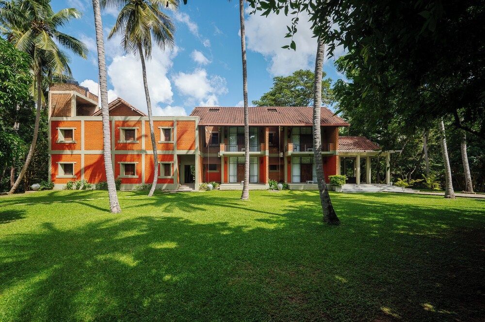 Paris - Dambulla - Arika Villa - Special Deals on F&B and Spa Treatments - Dambulla