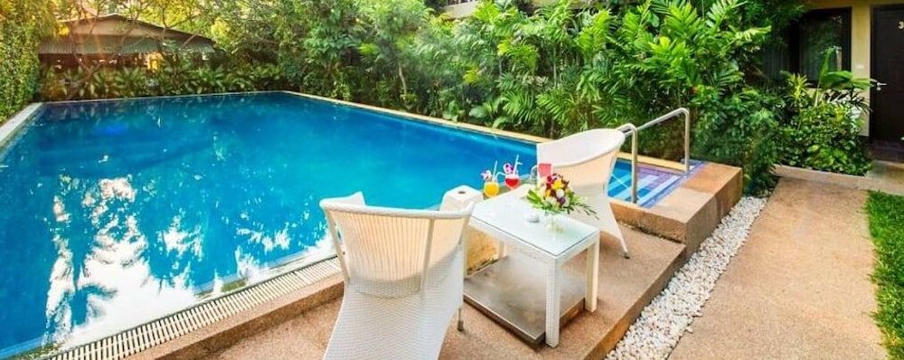 Lokal Phuket "Former K-Hotel" - SHA Extra Plus 1
