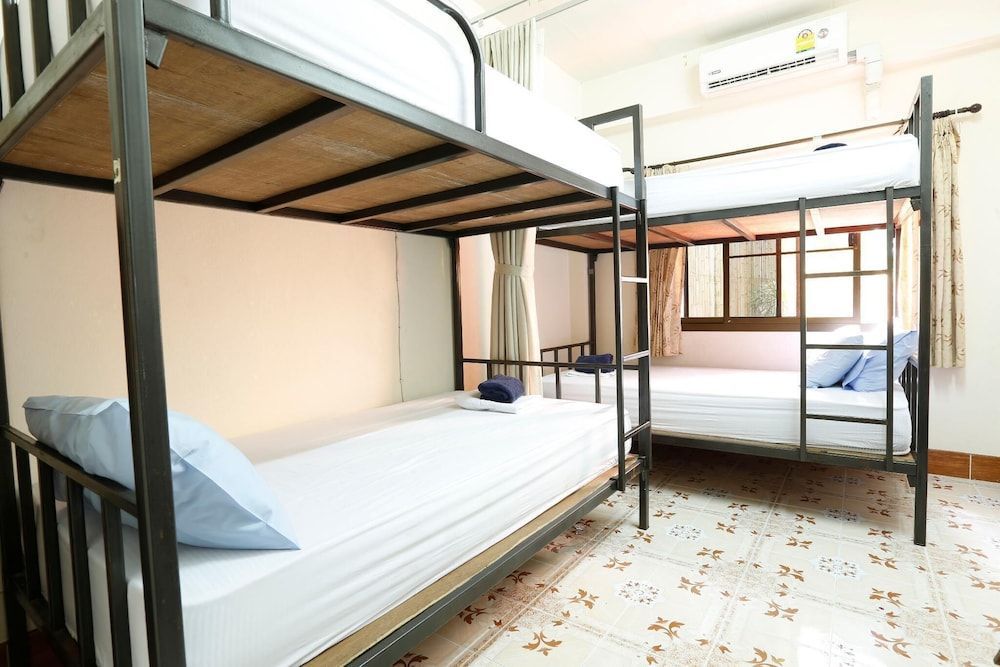 Baan Kamala Backpacker 2