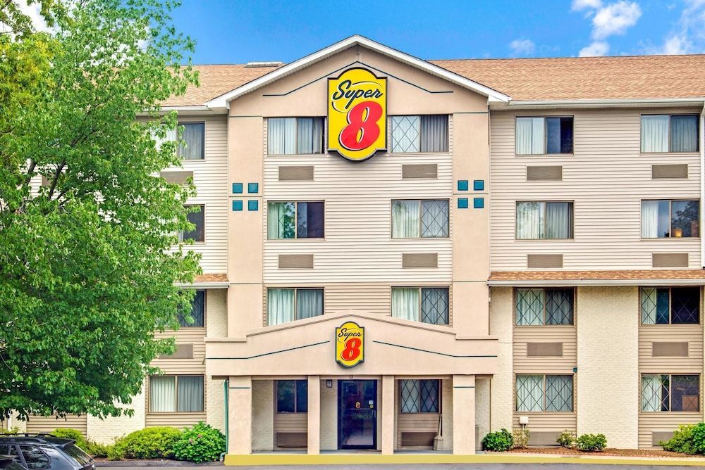 Super 8 by Wyndham Stamford/New York City Area 1