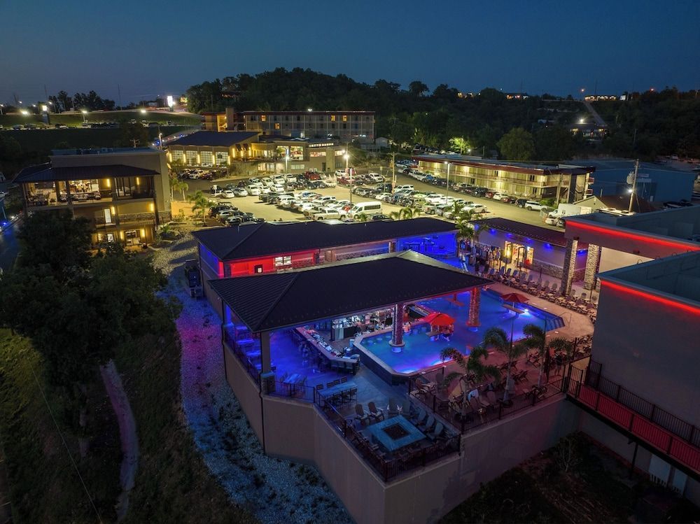 The Resort at Lake of the Ozarks 1