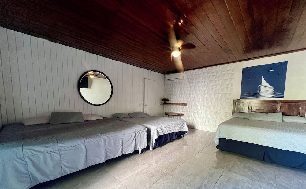 Hotel Villa Napoli 2