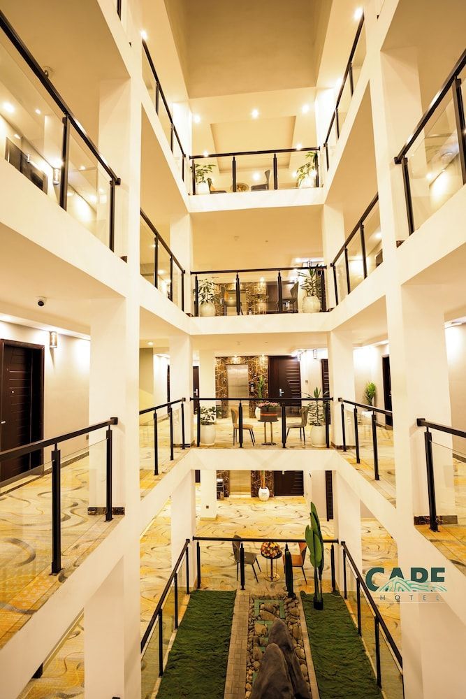 Cape Hotel 1