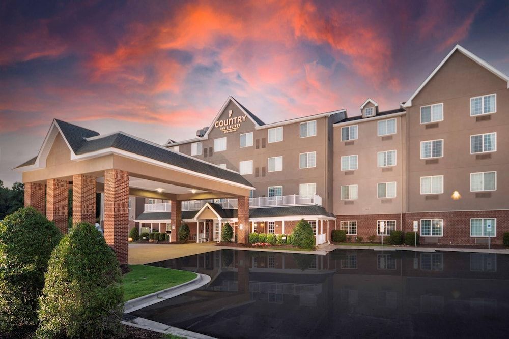 Country Inn & Suites by Radisson, Rocky Mount, NC 1