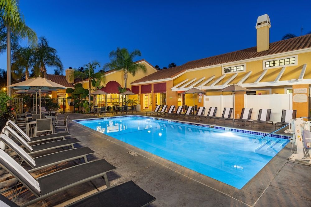 Clementine Hotel & Suites Anaheim 1