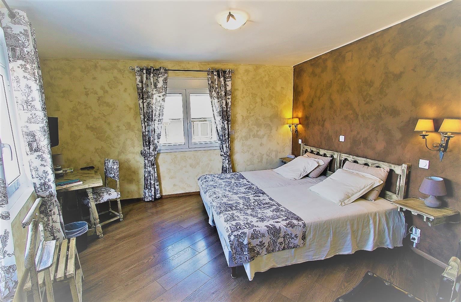 Logis Hotel Restaurant Planes 1
