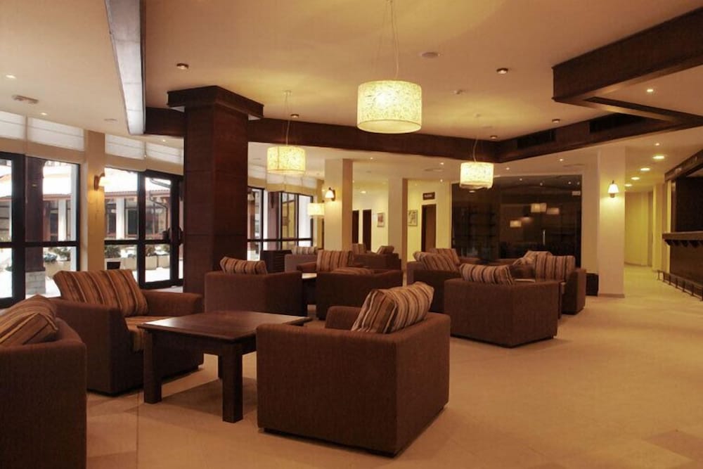 Winslow Infinity Aparthotel 2