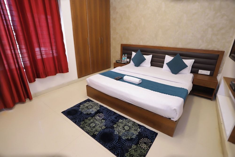 The Regal Inn 2