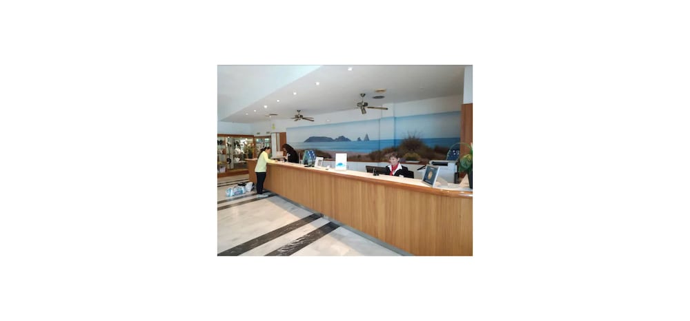Aparthotel Golf Beach 2