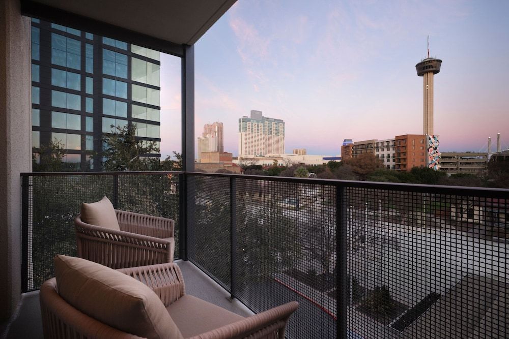 Plaza San Antonio Hotel & Spa, Autograph Collection 1
