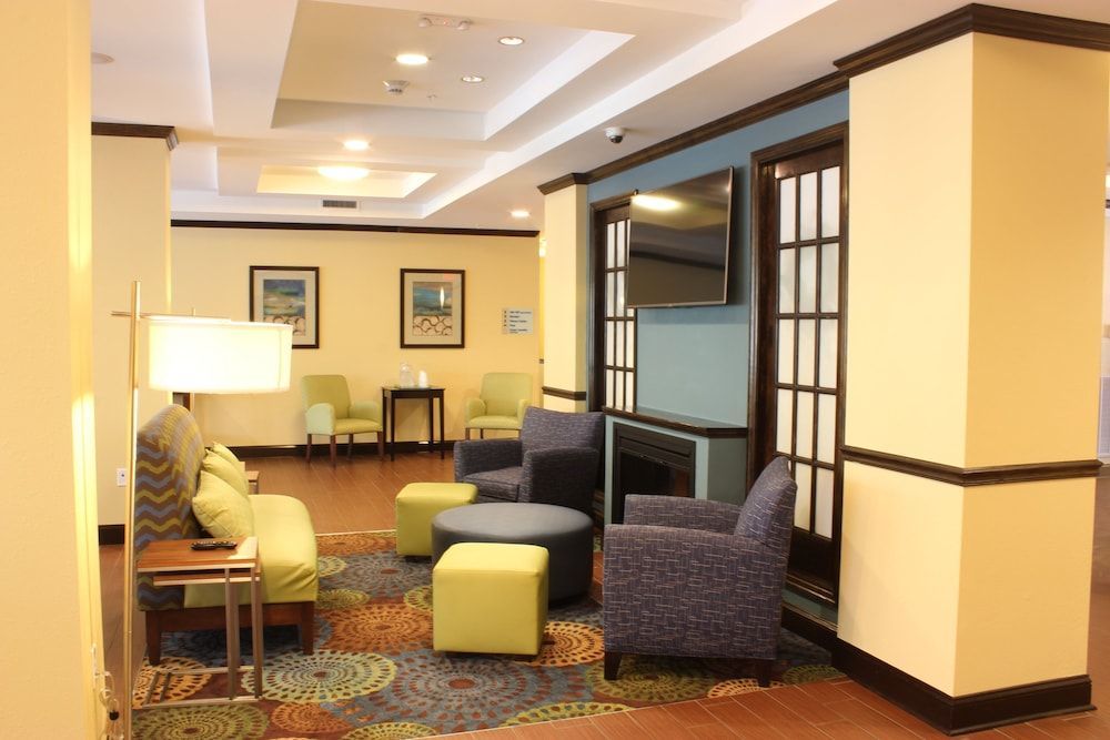 Holiday Inn Express & Suites LEBANON by IHG 1